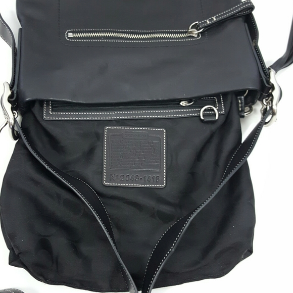 Coach Slim Soho black leather purse crossbody  bag - Picture 3 of 7